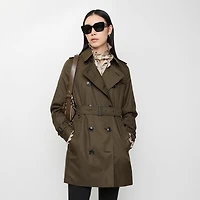 Short Tropical Gabardine Kensington Trench Coat in Juniper green - Women, Cotton Gabardine | Burberry® Official