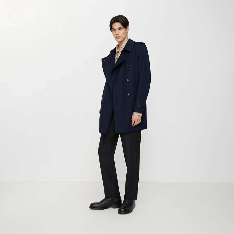 Short Kensington Heritage Trench Coat in Coal blue - Men, Cotton Gabardine | Burberry® Official