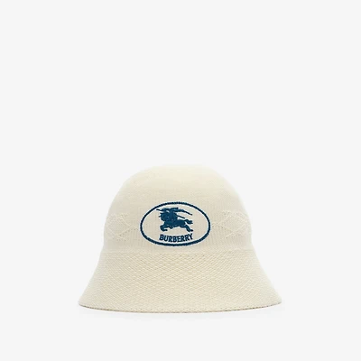 Knight Stamp Knitted Bucket Hat in Ecru beige - Men | Burberry® Official