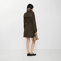 Short Tropical Gabardine Kensington Trench Coat in Juniper green - Women | Burberry® Official