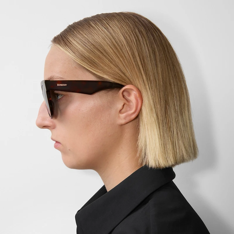 Round Sunglasses in Dark havana | Burberry® Official