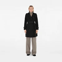 Mid-length Lightweight Kensington Trench Coat in Black - Women, Nylon | Burberry® Official