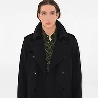 Short Kensington Heritage Trench Coat in Black - Men, Cotton Gabardine | Burberry® Official