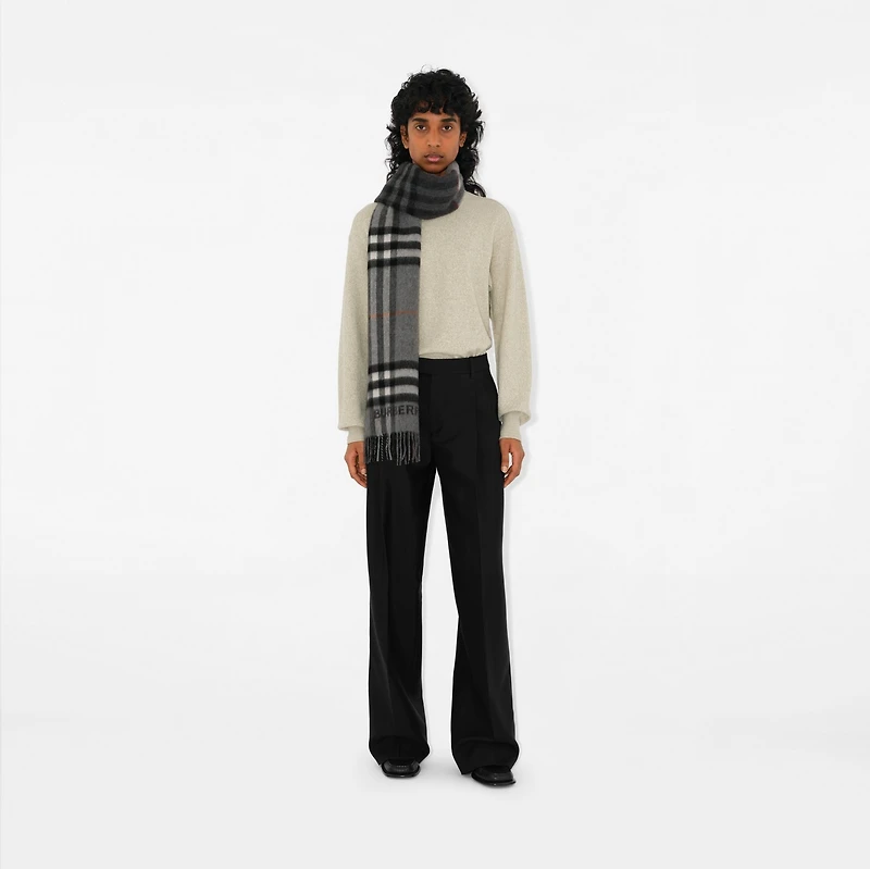 Contrast Check Cashmere Scarf in Grey/charcoal | Burberry® Official