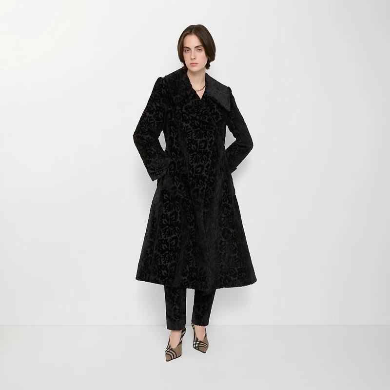 Vine Silk Blend Velvet Tailored Coat in Black - Women | Burberry® Official