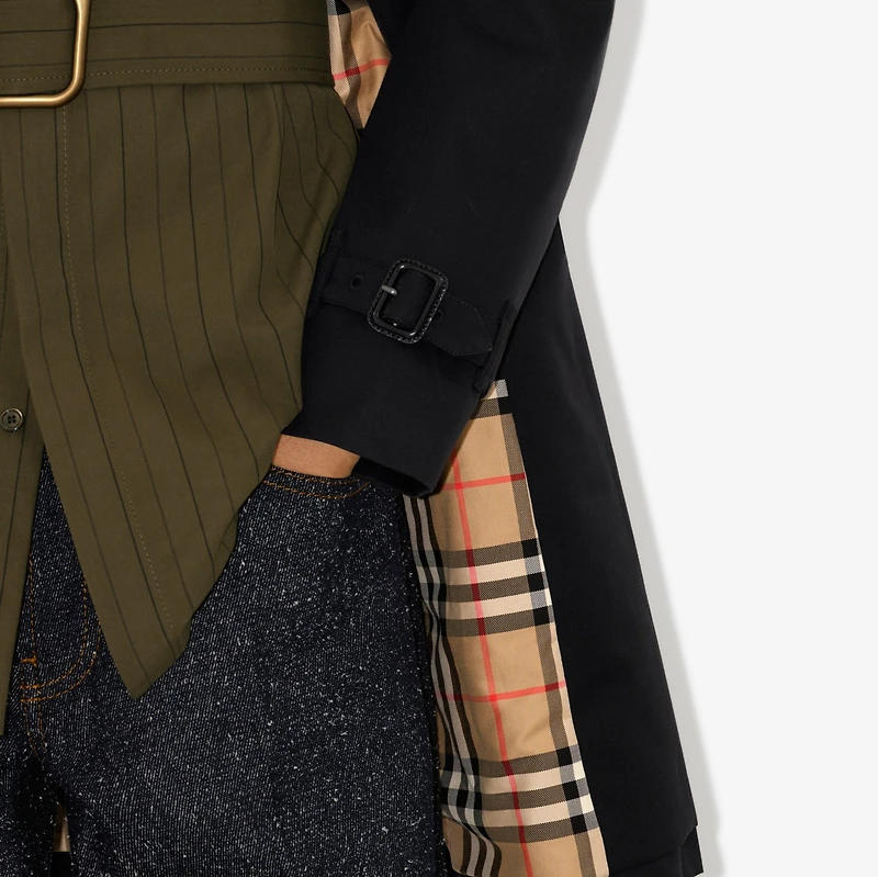 Short Chelsea Heritage Trench Coat in Black - Women, Cotton Gabardine | Burberry® Official