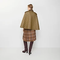 Shearling Collar Quilted Cotton Heath Cape in Walrus brown/hemlock beige - Women | Burberry® Official