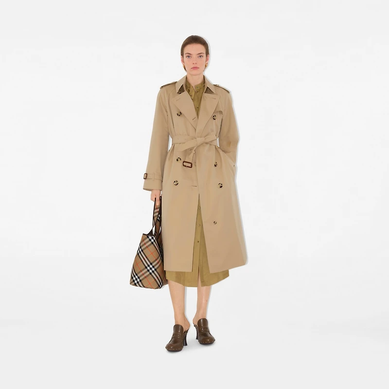 Long Waterloo Heritage Trench Coat in Honey - Women, Cotton Gabardine | Burberry® Official