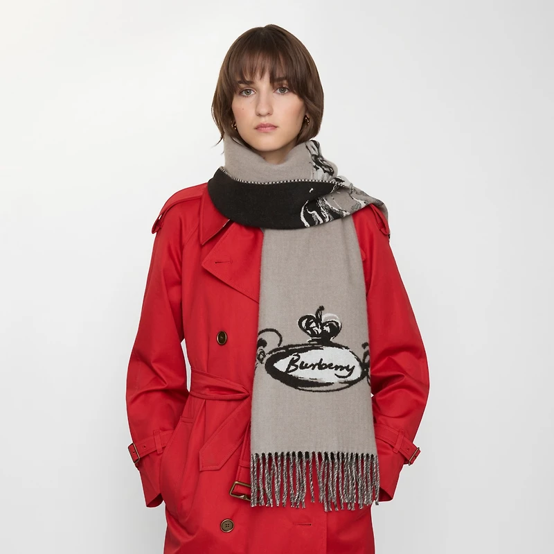 Castle Cashmere Scarf in Monochrome | Burberry® Official
