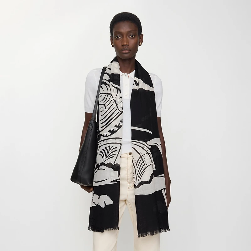 Wide EKD Wool Scarf in Black/calico | Burberry® Official