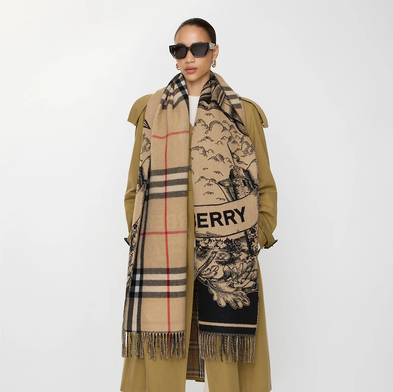 Wide Reversible EKD Cashmere Scarf in Archive beige | Burberry® Official