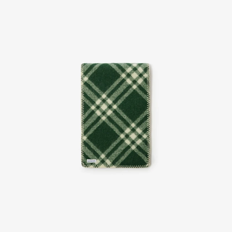 Check Wool Scarf in Tennis green | Burberry® Official