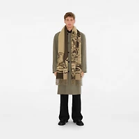 Tower Bridge Cashmere Scarf in Sand | Burberry® Official