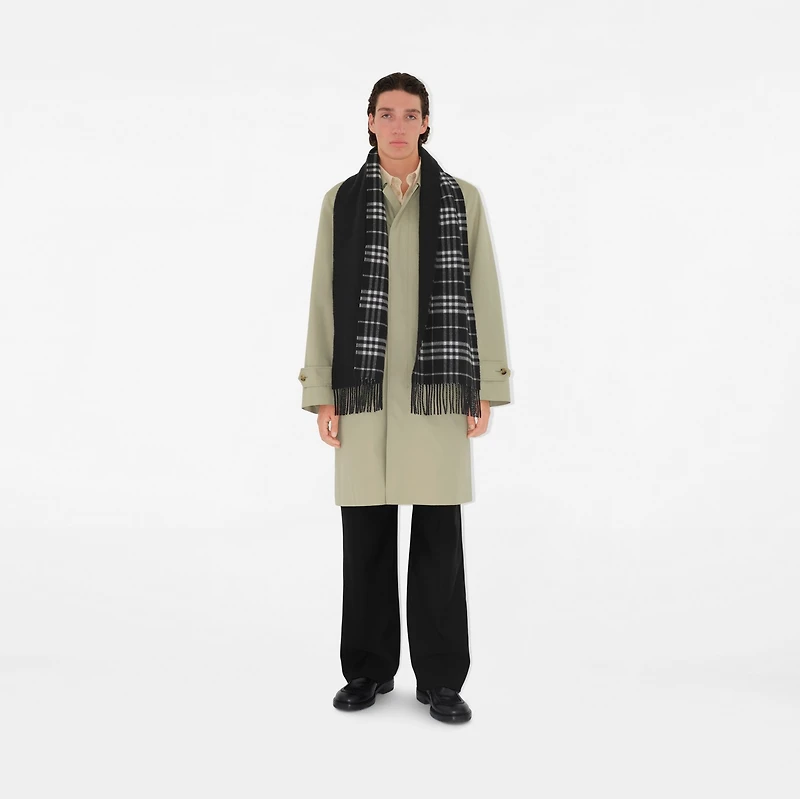 Reversible Check Cashmere Scarf in Black/calico | Burberry® Official