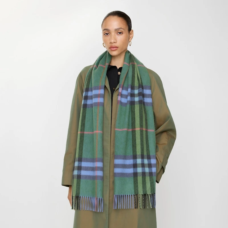 Check Cashmere Scarf in Holly green | Burberry® Official