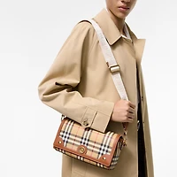 Top Handle Note Bag in Archive beige/briar brown - Women | Burberry® Official