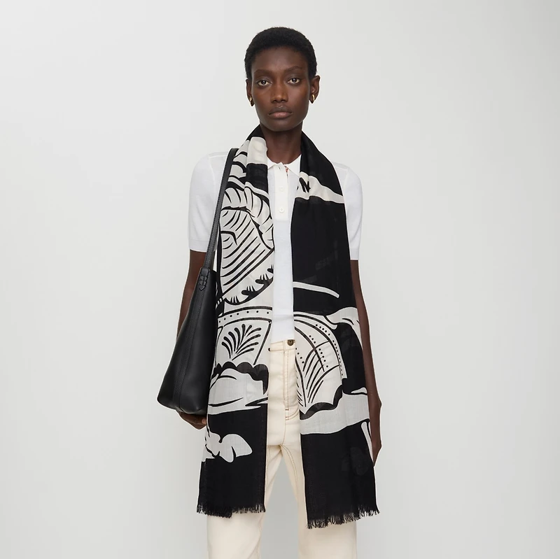 Wide EKD Wool Scarf in Black/calico | Burberry® Official