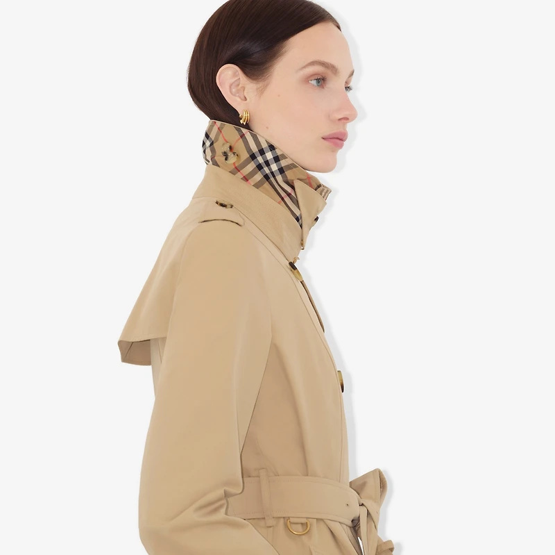 Mid-length Chelsea Heritage Trench Coat in Honey - Women, Cotton Gabardine | Burberry® Official