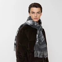 Etched Knight Cashmere Scarf in Monochrome | Burberry® Official