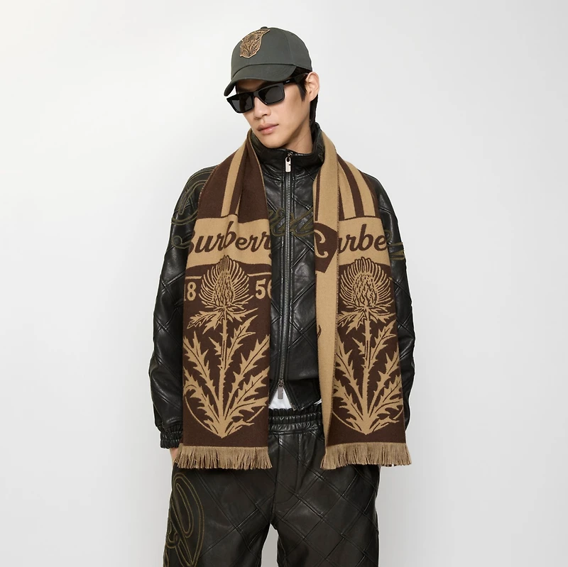 Thistle Shield Wool Scarf in Treacle brown | Burberry® Official