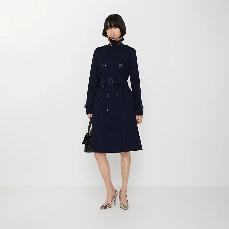 Long Kensington Heritage Trench Coat in Coal blue - Women, Cotton Gabardine | Burberry® Official