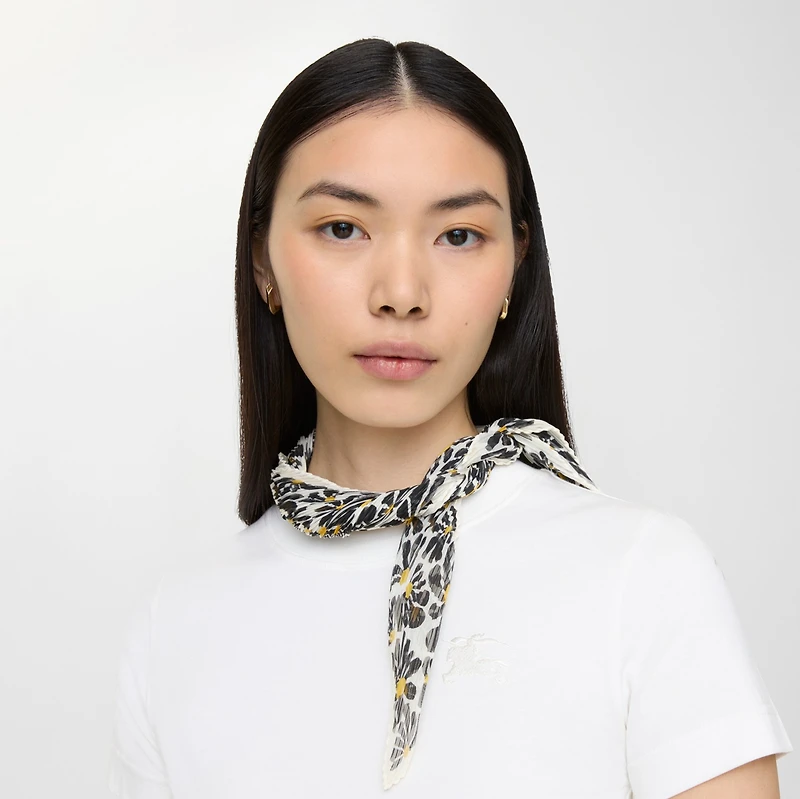 Daisy Silk Scarf in Chalk white | Burberry® Official