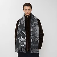 Etched Knight Cashmere Scarf in Monochrome | Burberry® Official