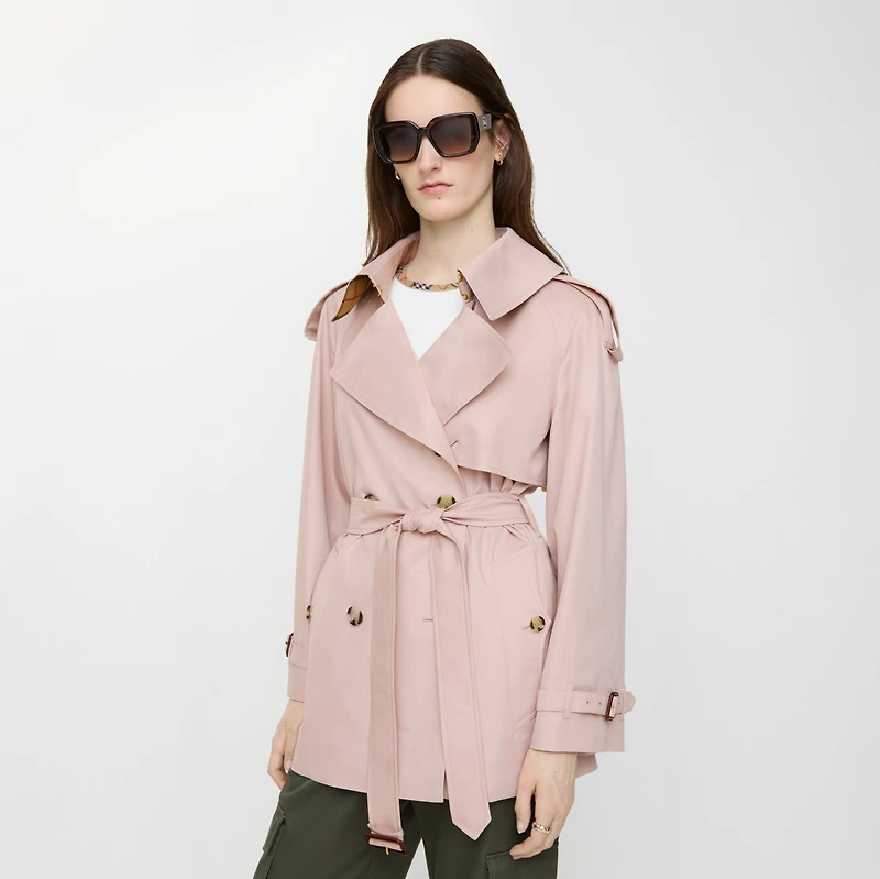 Short Tropical Gabardine Fitzrovia Trench Coat in Pale sugar pink - Women | Burberry® Official