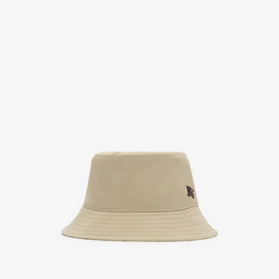 Nylon Bucket Hat in Saltmarsh beige - Men | Burberry® Official