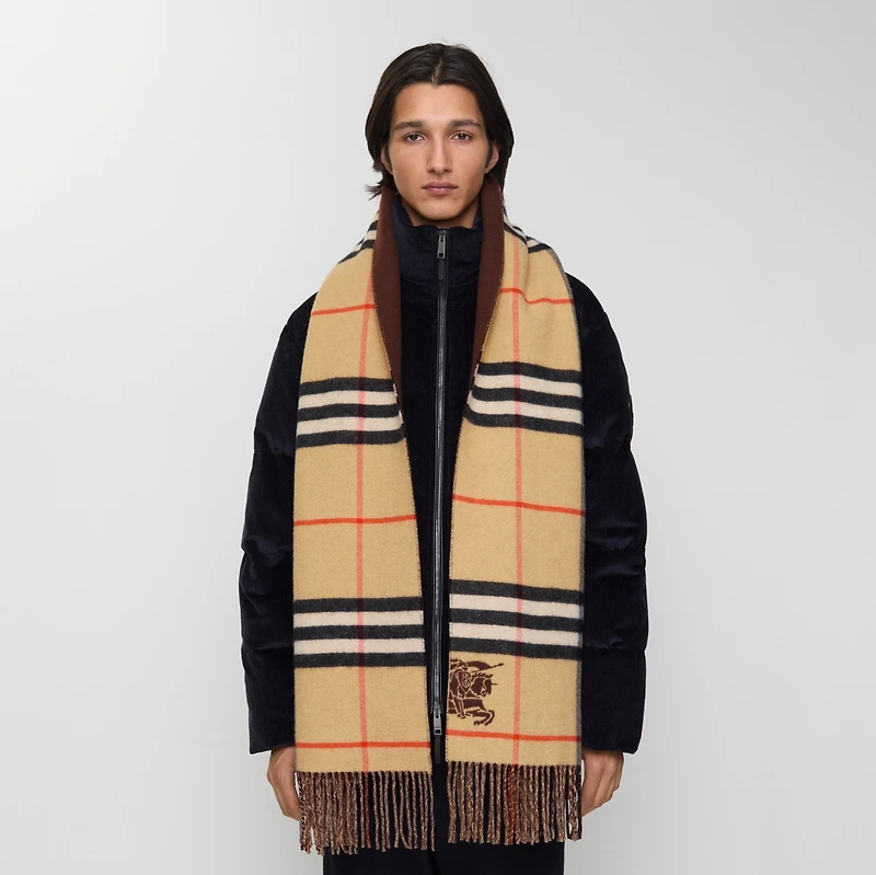 Wide Reversible Check Cashmere Scarf in Sand | Burberry® Official