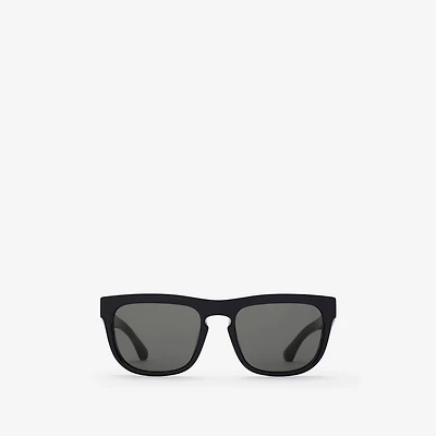 Check Square Sunglasses in Black/check | Burberry® Official
