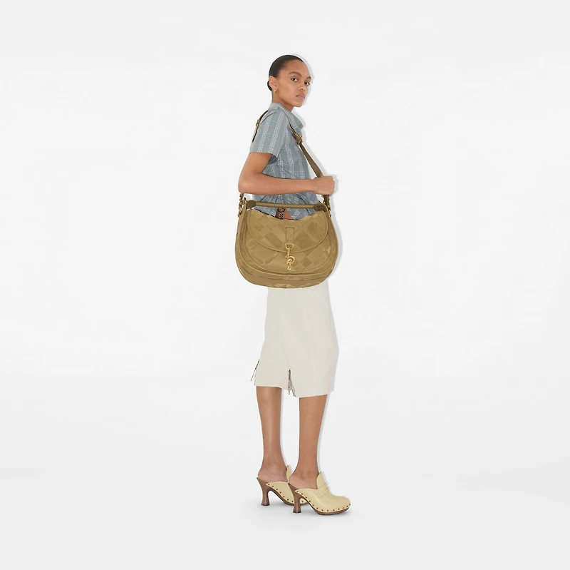 Medium B Clip Messenger Bag in Sandstorm - Women, Leather | Burberry® Official