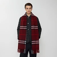 Wide Check Cashmere Scarf in Oxblood red | Burberry® Official