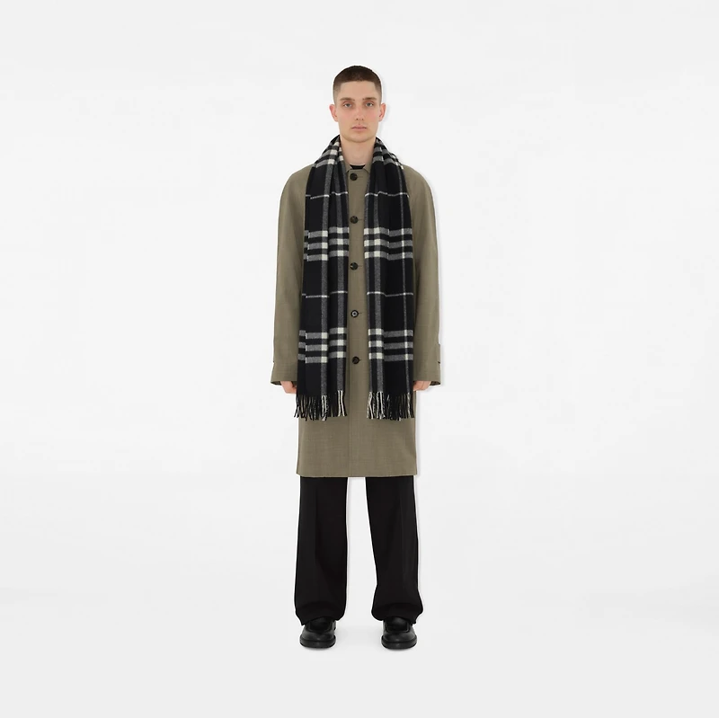 Wide Check Cashmere Scarf in Black/calico | Burberry® Official
