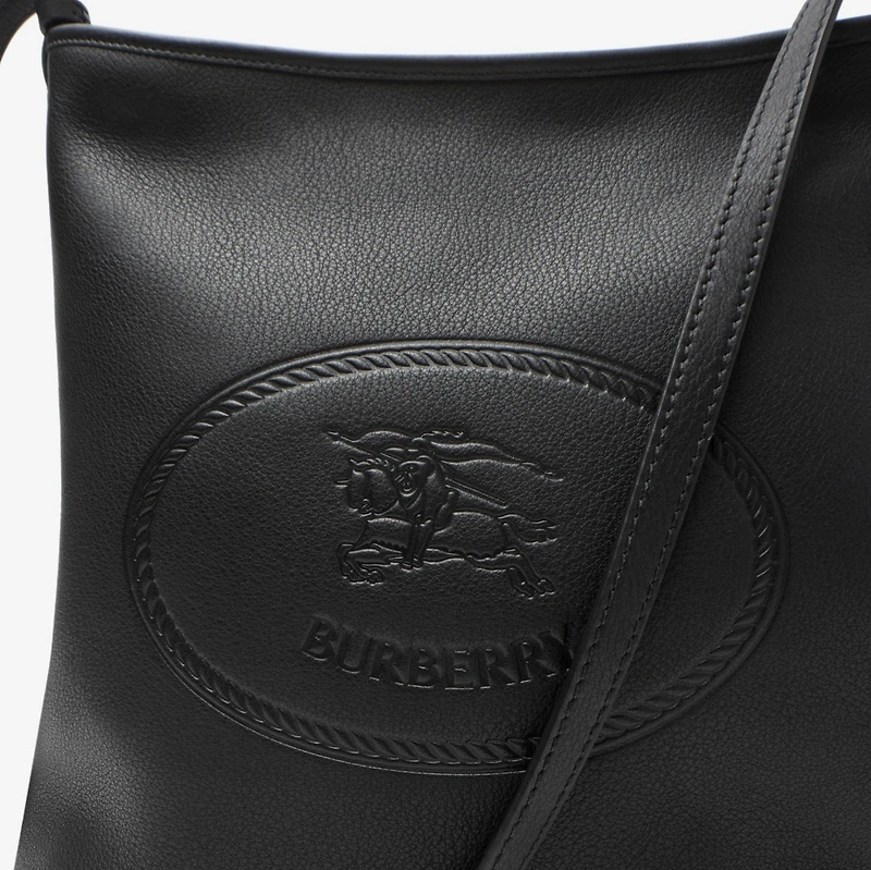 Highlands Shoulder Bag in Black