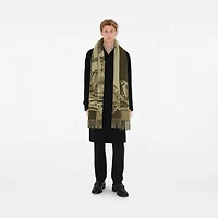 Tower Bridge Cashmere Scarf in Hunter | Burberry® Official