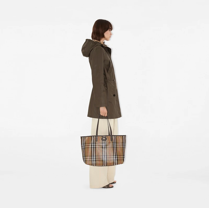 Medium Highlands Tote in Sand - Women, Linen, Cotton | Burberry® Official