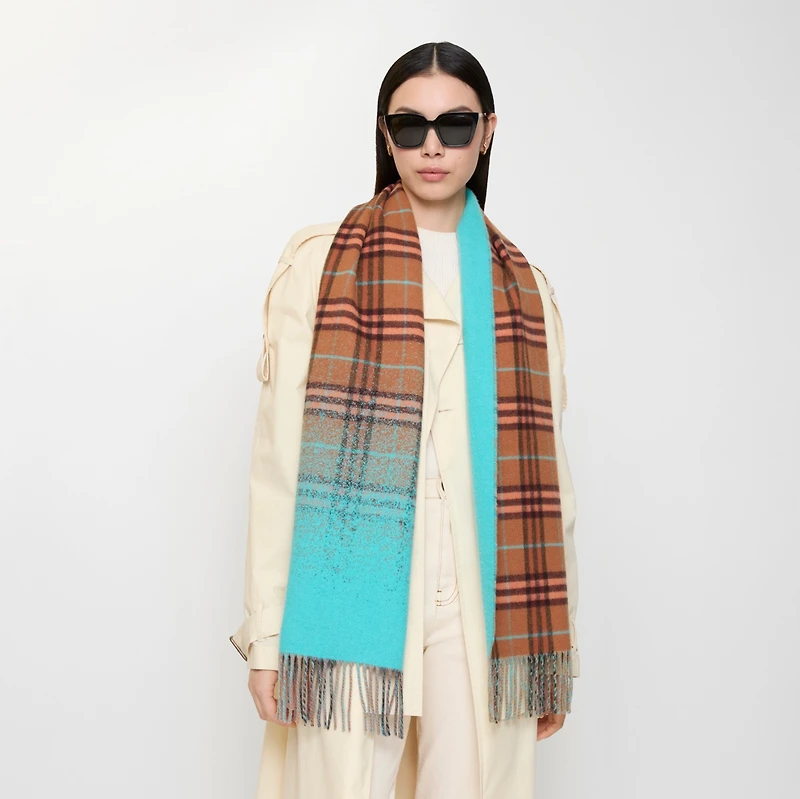 Gradient Check Cashmere Scarf in Ginger brown | Burberry® Official