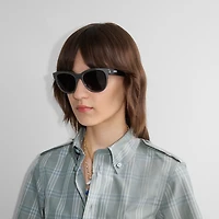 Check Round Sunglasses in Black/check | Burberry® Official