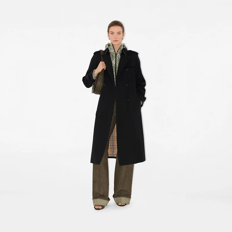 Long Waterloo Heritage Trench Coat in Black - Women, Cotton Gabardine | Burberry® Official