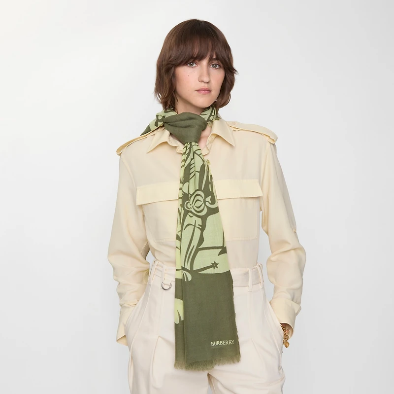 Wide EKD Wool Scarf in Pea | Burberry® Official