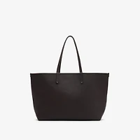Medium Reversible Bloomsbury Tote​ in Peat brown/sand beige - Women | Burberry® Official