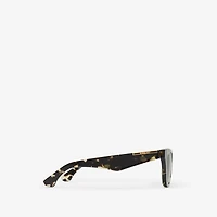 Arch Facet Sunglasses in Dark Havana | Burberry® Official