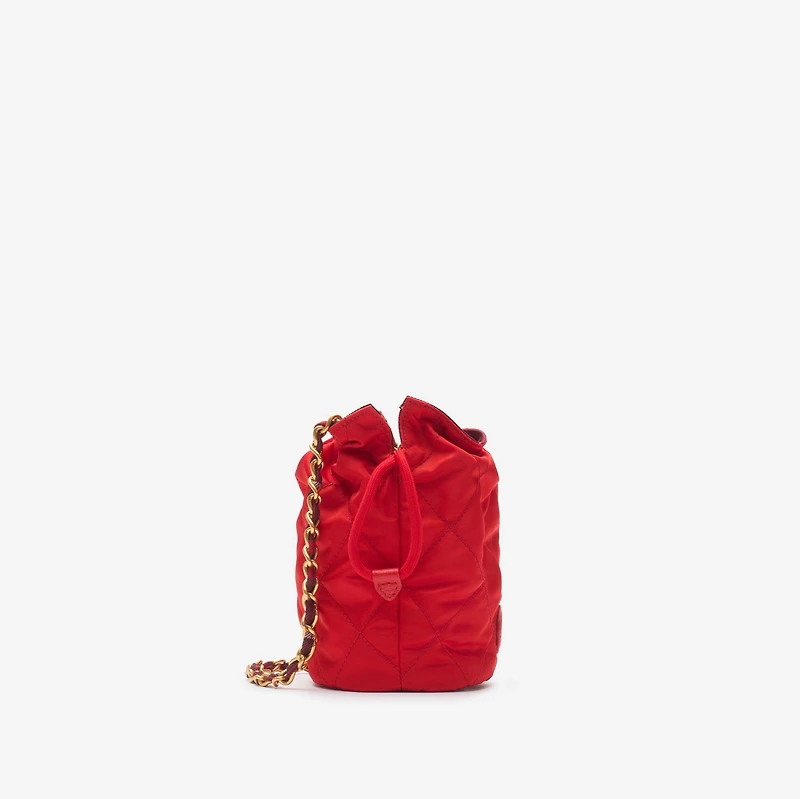 Horseshoe Chain Pouch in Sash purple - Women | Burberry® Official