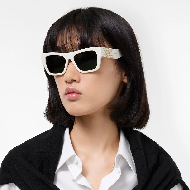 Heritage Square Sunglasses in Ceramic white - Women | Burberry® Official