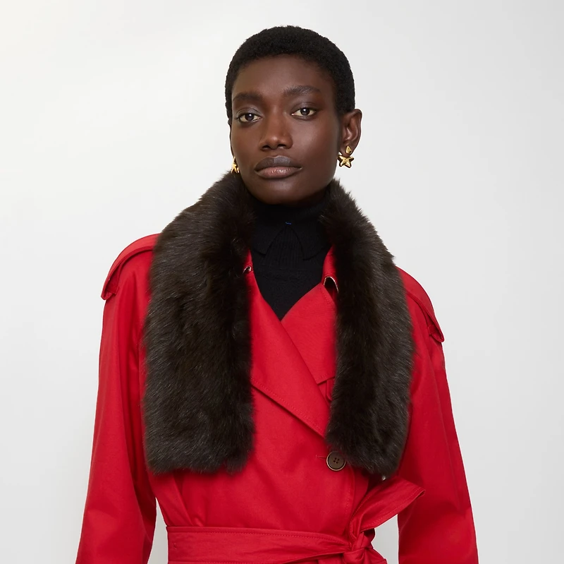 Reversible Shearling Scarf in Sand beige | Burberry® Official