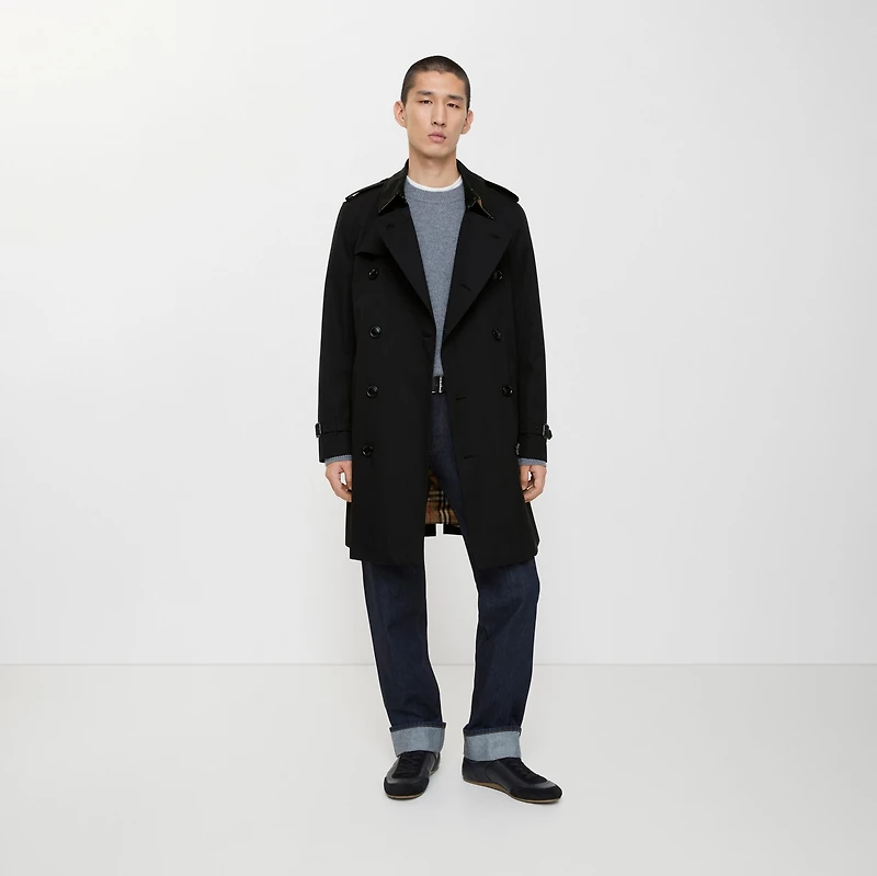 Mid-length Kensington Heritage Trench Coat in Black - Men, Cotton Gabardine | Burberry® Official