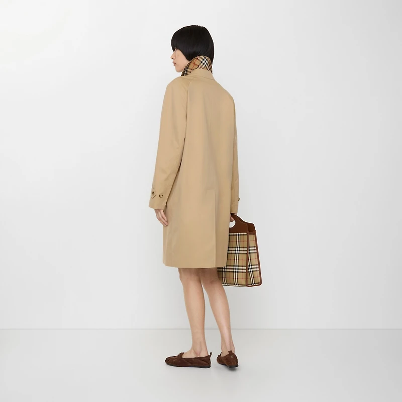 Mid-length Camden Heritage Car Coat in Honey beige - Women, Cotton Gabardine | Burberry® Official