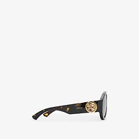 Curve Pilot Sunglasses​ in Bright tortoiseshell - Women | Burberry® Official