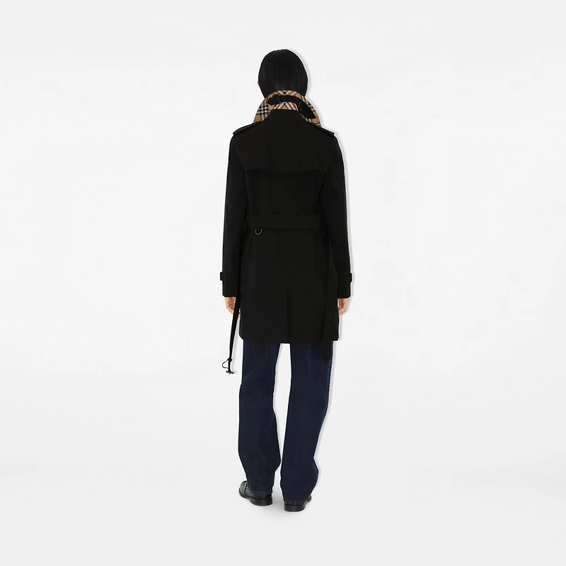 Short Kensington Heritage Trench Coat in Black - Women, Cotton Gabardine | Burberry® Official